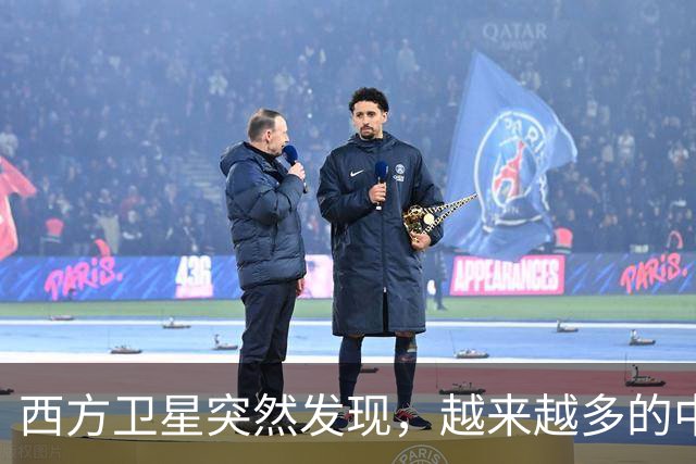 西方卫星突然发现，越来越多的中国大军舰，正在航向澳大利亚方向